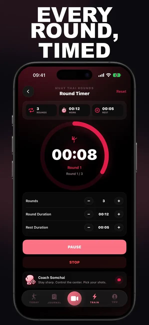 Muay Thai AI Round Timer showing an active timed Muay Thai round.